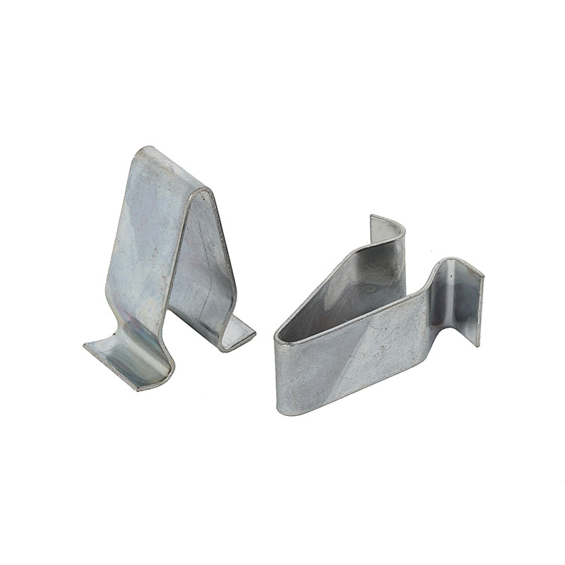 Metalna auto kopča za tapacirung gepeka